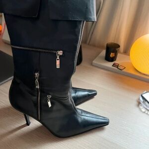 Boots Black Heeled Boots with Zipper Details